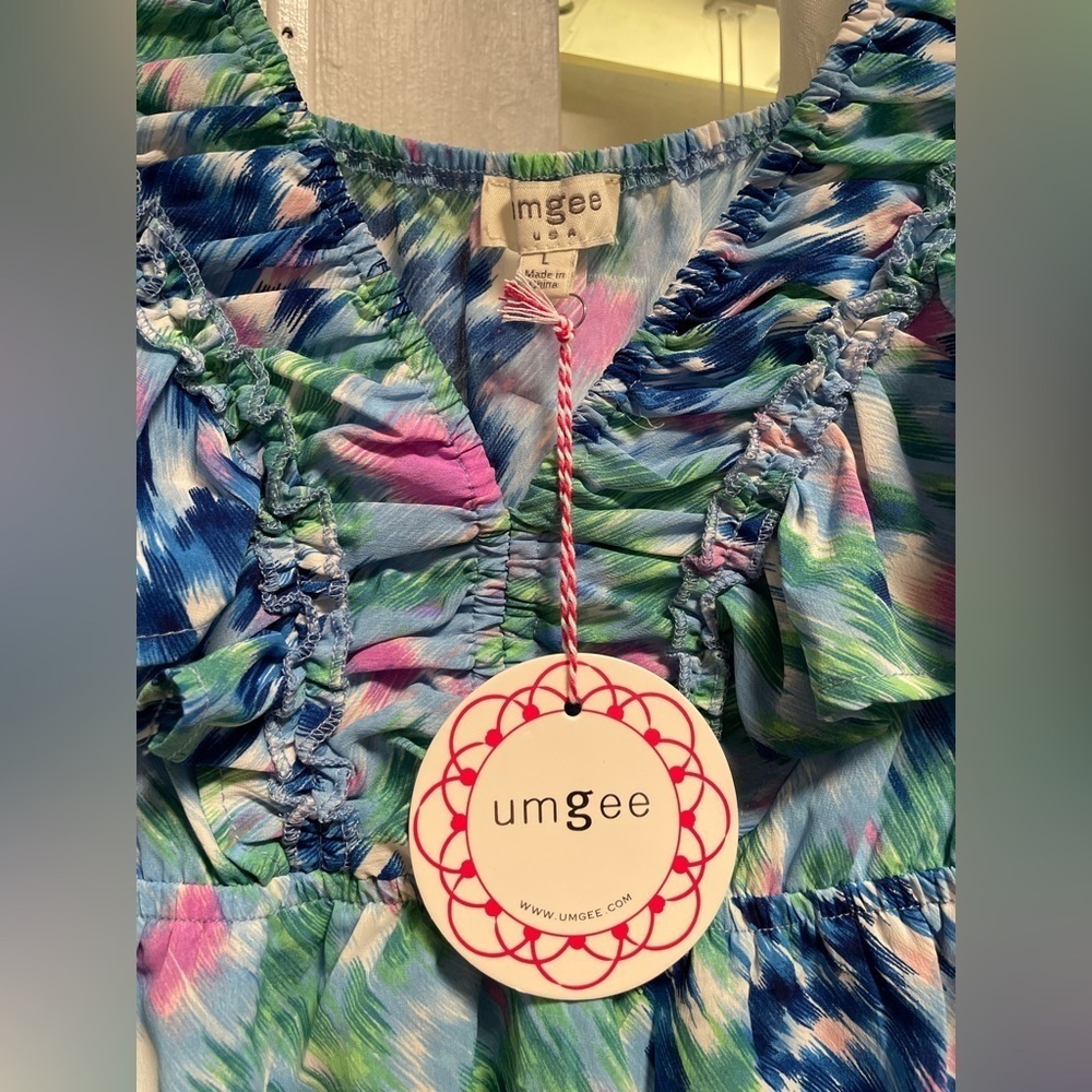 Umgee Abstract Elastic V Neck Ruffle Top - Picture 8 of 8